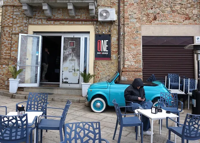 בית נופש La Casetta Rosa ניקוטרה