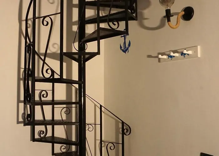 La Casetta Rosa * ניקוטרה